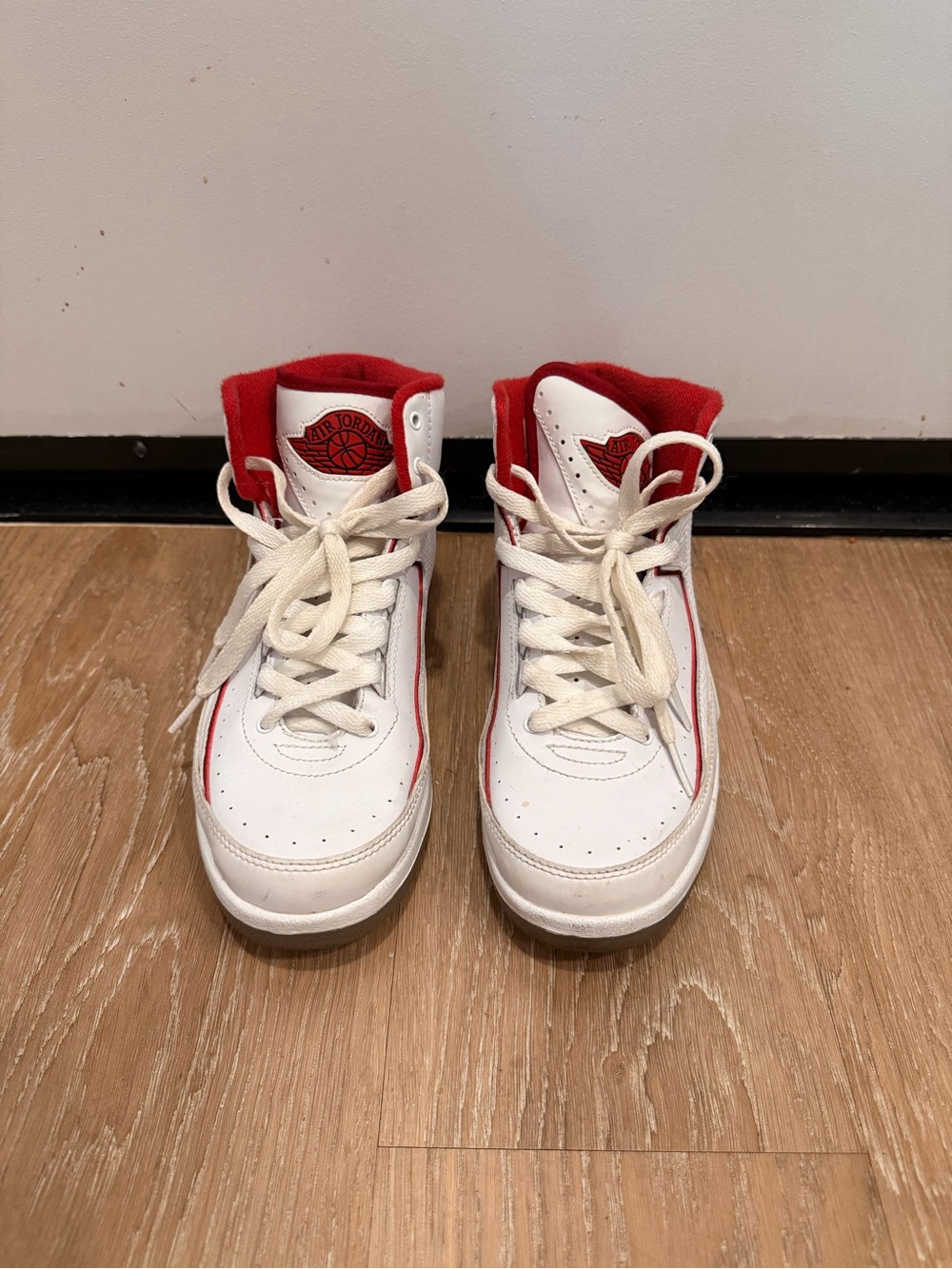 Air Jordan 2 Retro GS White Varsity Red 2010 – Size 6Y